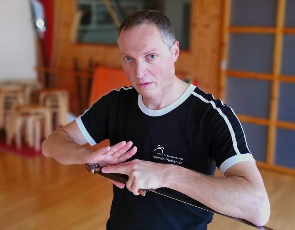 Bild: Workshop Sizheng Taijiquan Schwert - Das Schwert greifen